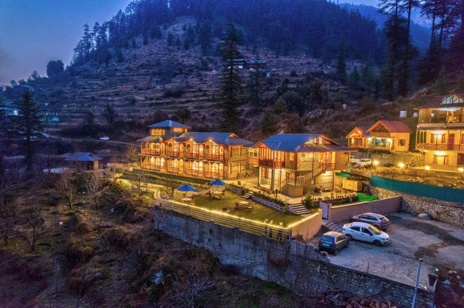 8Fold By Larisa, Jibhi Hotel Luaran gambar